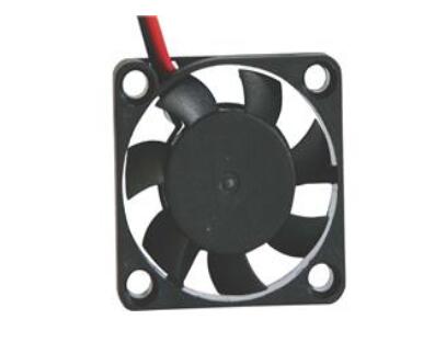 交流風(fēng)扇直流風(fēng)扇.jpg 交流風(fēng)扇直流風(fēng)扇.jpg