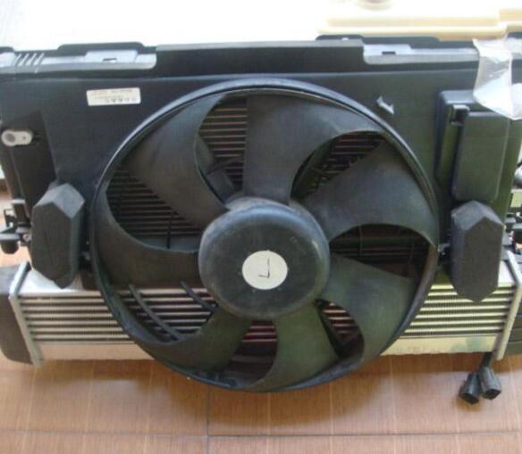 汽車水箱風扇.jpg 汽車水箱風扇.jpg